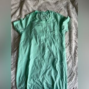 Lulu lemon Swiftly Tech